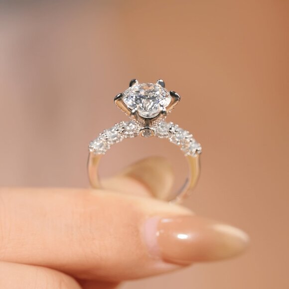 Stunning 3 Carat Moissanite Ring S925 Sterling Silver - Picture 2 of 10